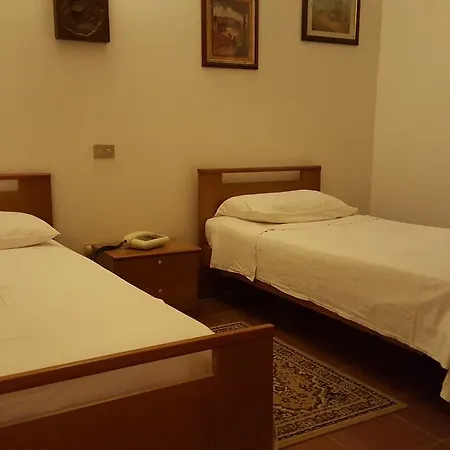 Hotel Ristorante La Campagnola 2*